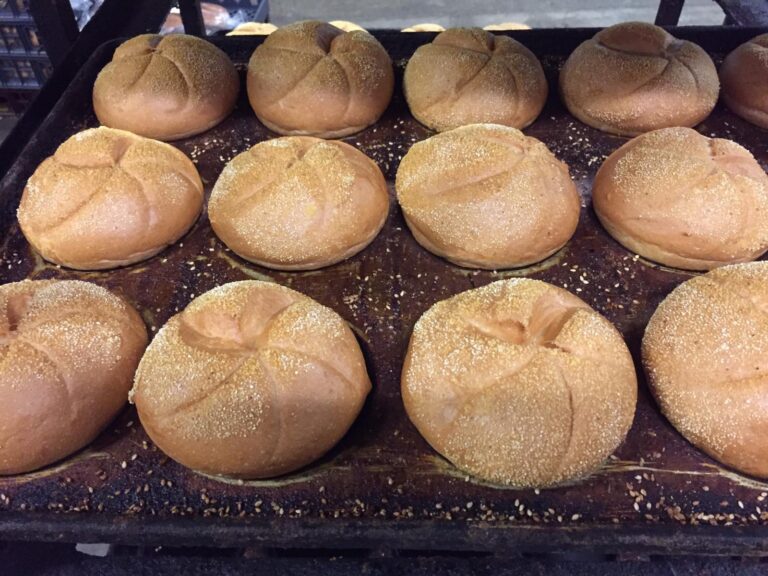 B352128D 461F 4E0A B7C8 6710B47A5866 768x576