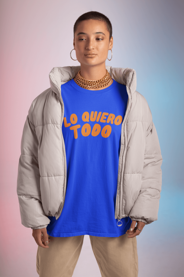 lo quiero todo blue tshirt mockup of a short haired latinx woman with a color gradient background 768x1152