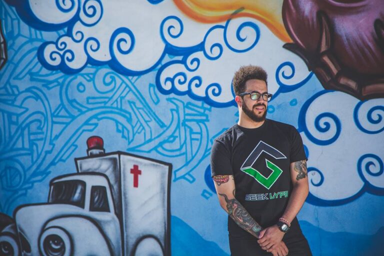 TheGeekLyfe 1 768x512
