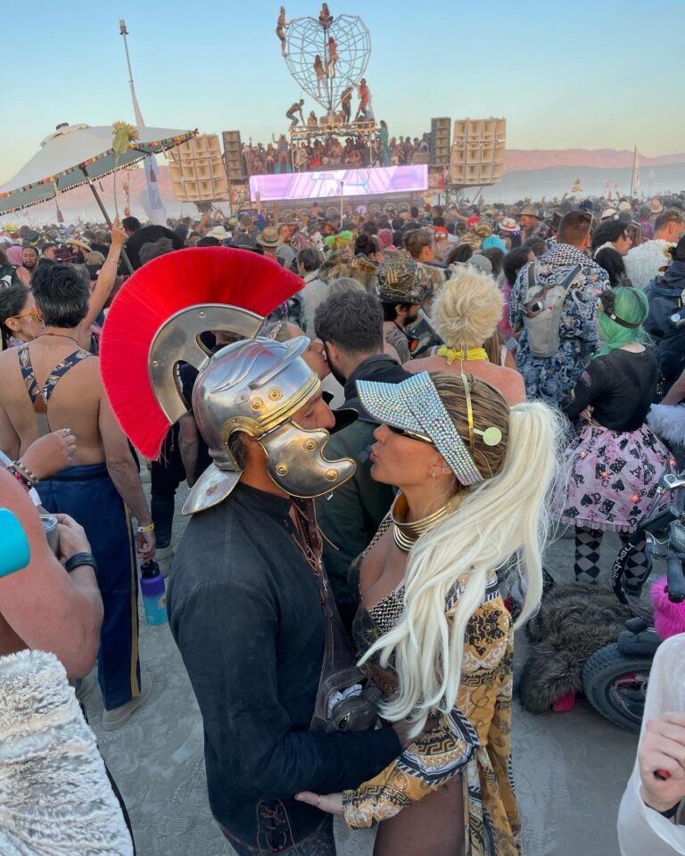 AEC63576 D824 4056 98C7 FC6A0BB12D75 768x960