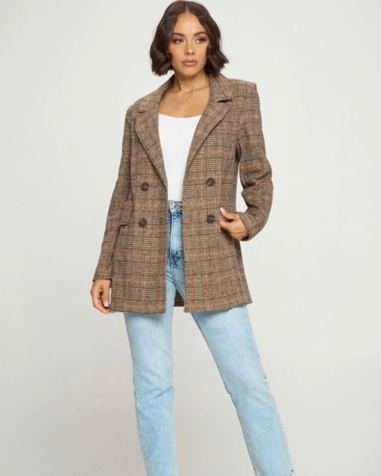 BA5B2834 B9E5 4696 81C3 4077AC909D50 768x959