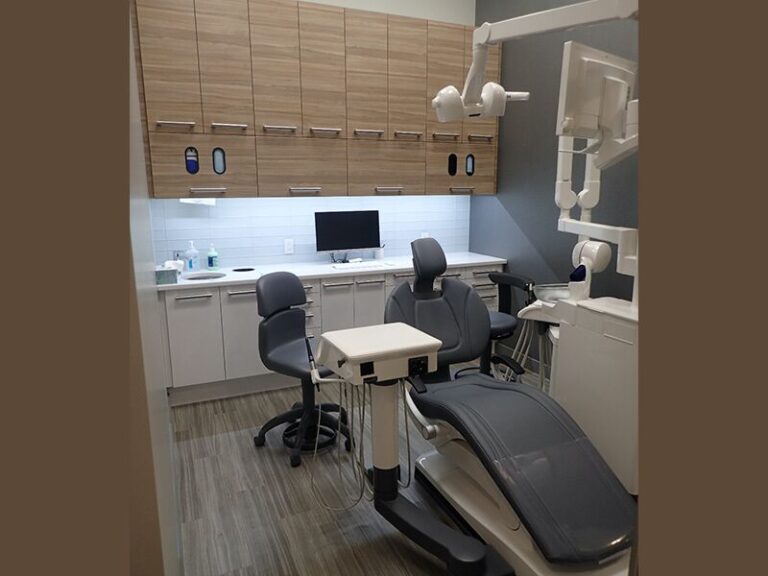 dentist near you 768x576