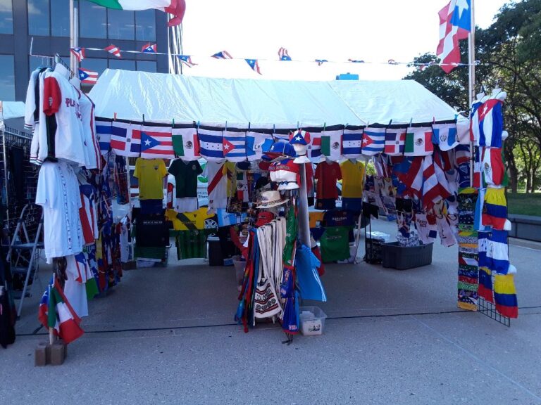 Mundo Souvenir Stand 768x576