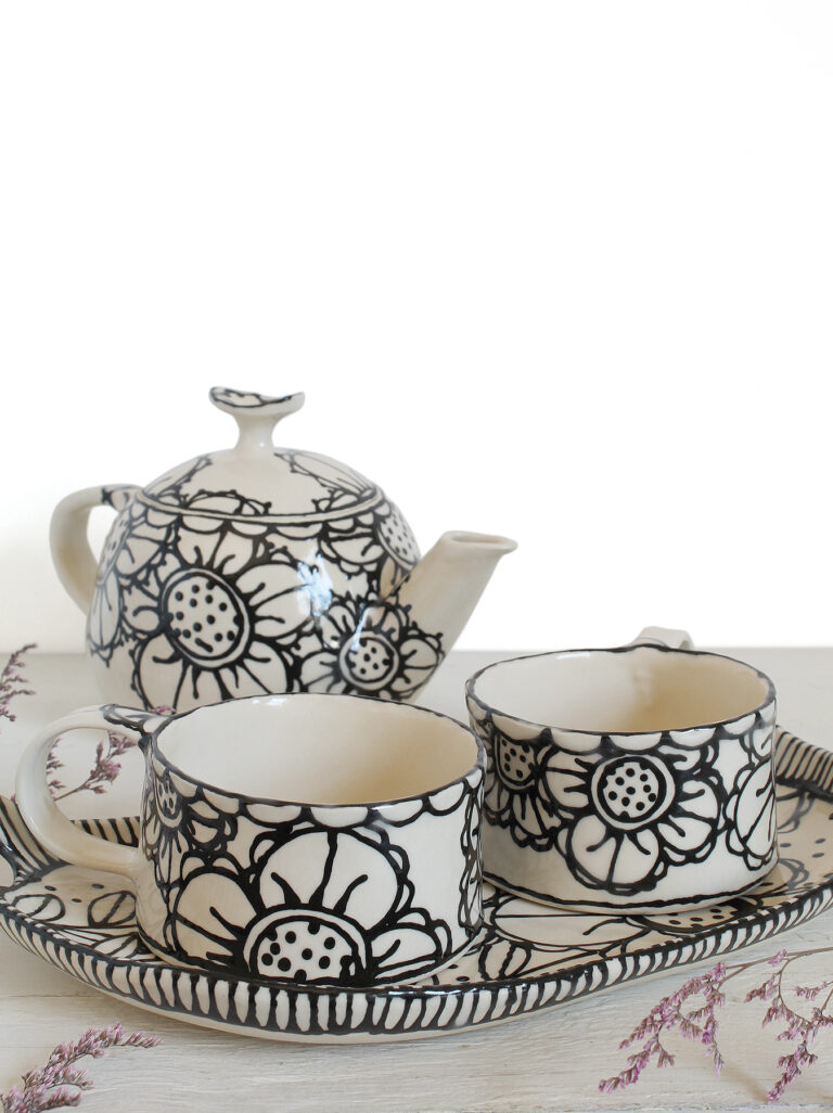 Barro by Lucrecia LACE Flower Meadow tea set 2 768x1026