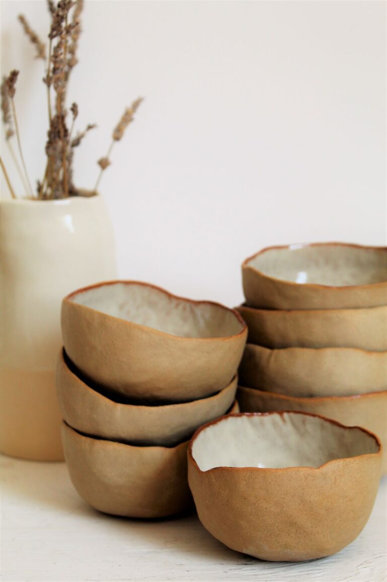 Barro by Lucrecia PINCH Ochre pots 1 768x1153