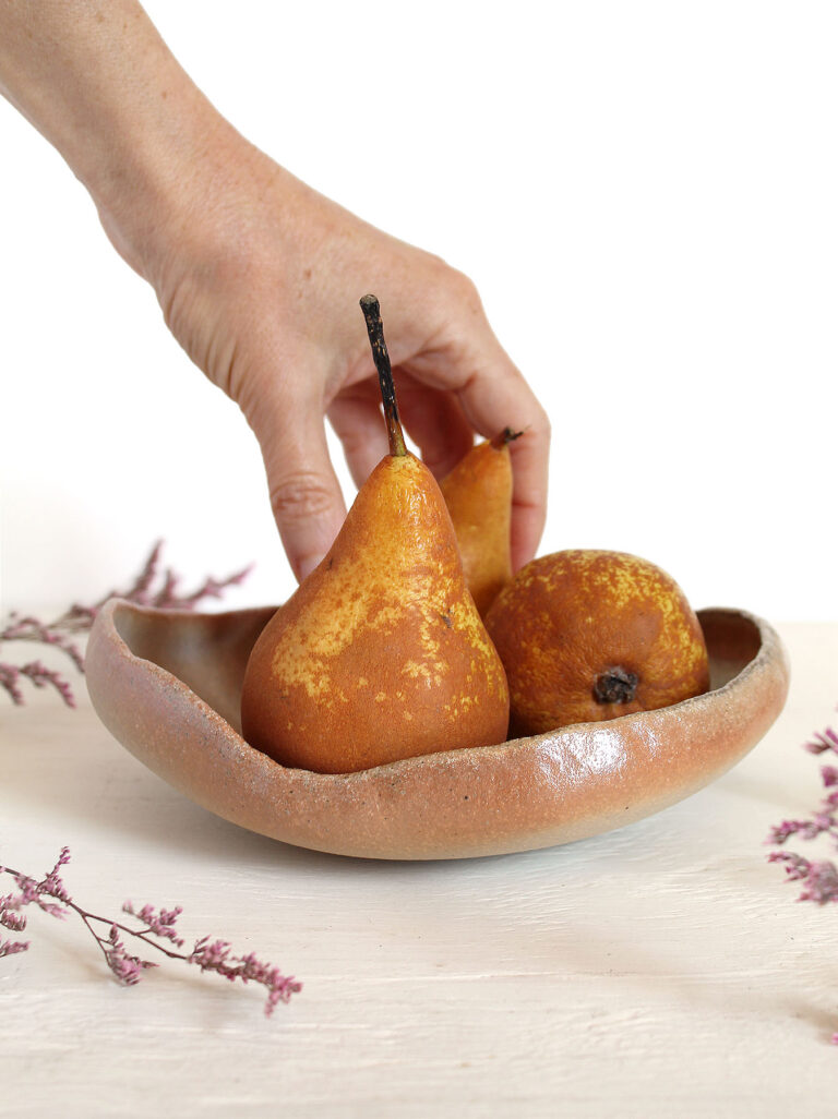 Barro by Lucrecia WOOD low bowl large with pears hand 768x1026